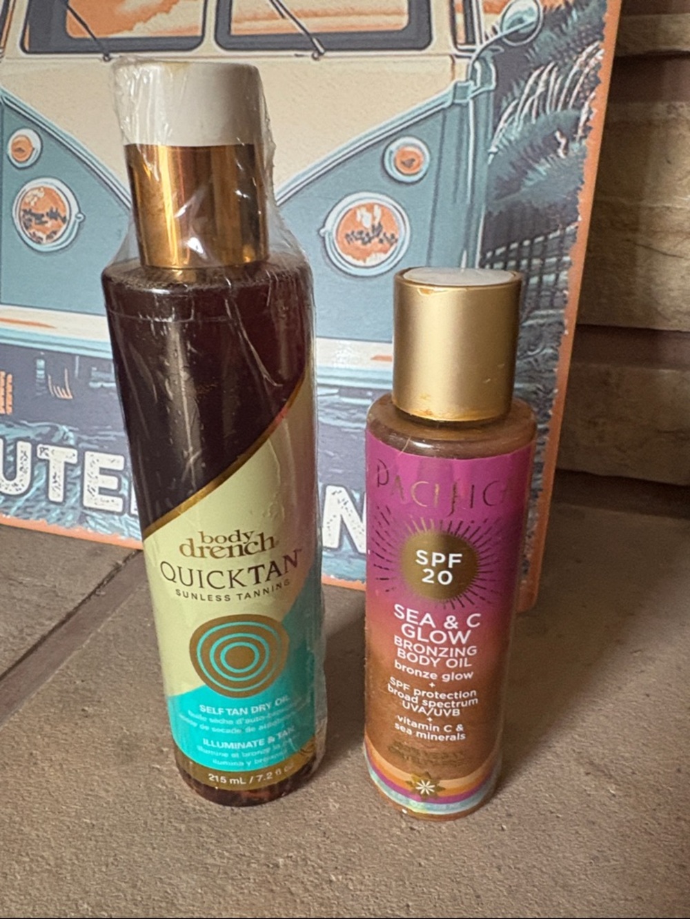 Pacifica Sea & C Glow Bronzing Body Oil Spray — Gold and Pink Accents